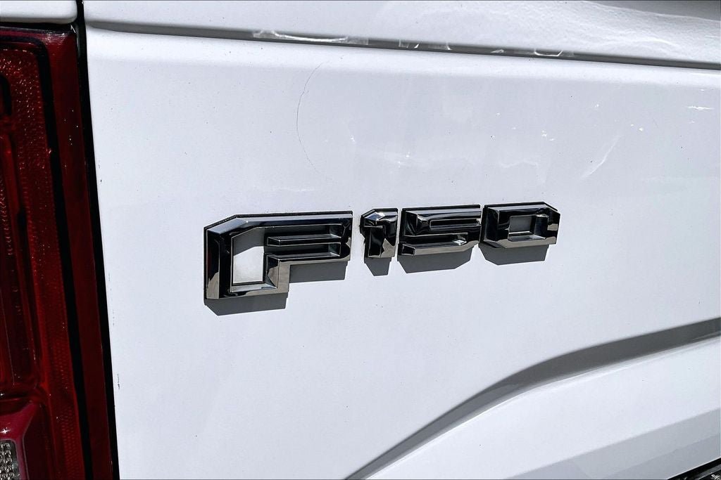 Used 2016 Ford F150 Lariat w/ Equipment Group 501A Mid RWD image 7