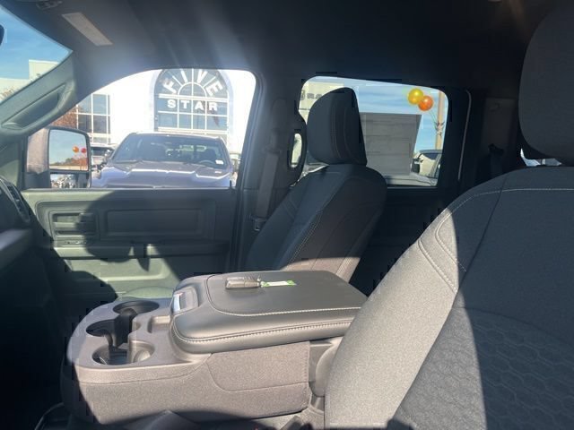 New 2026 RAM 3500 Tradesman AWD/4WD image 9