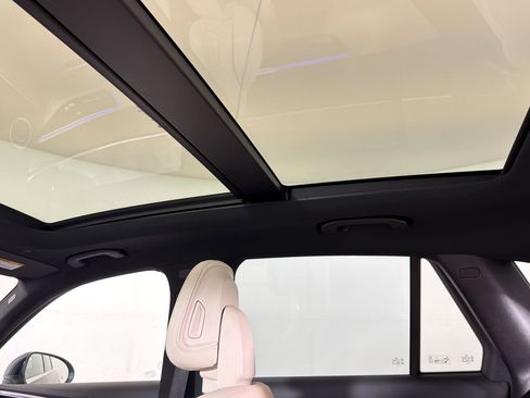 Used 2024 Mercedes-Benz GLC 300 image 15