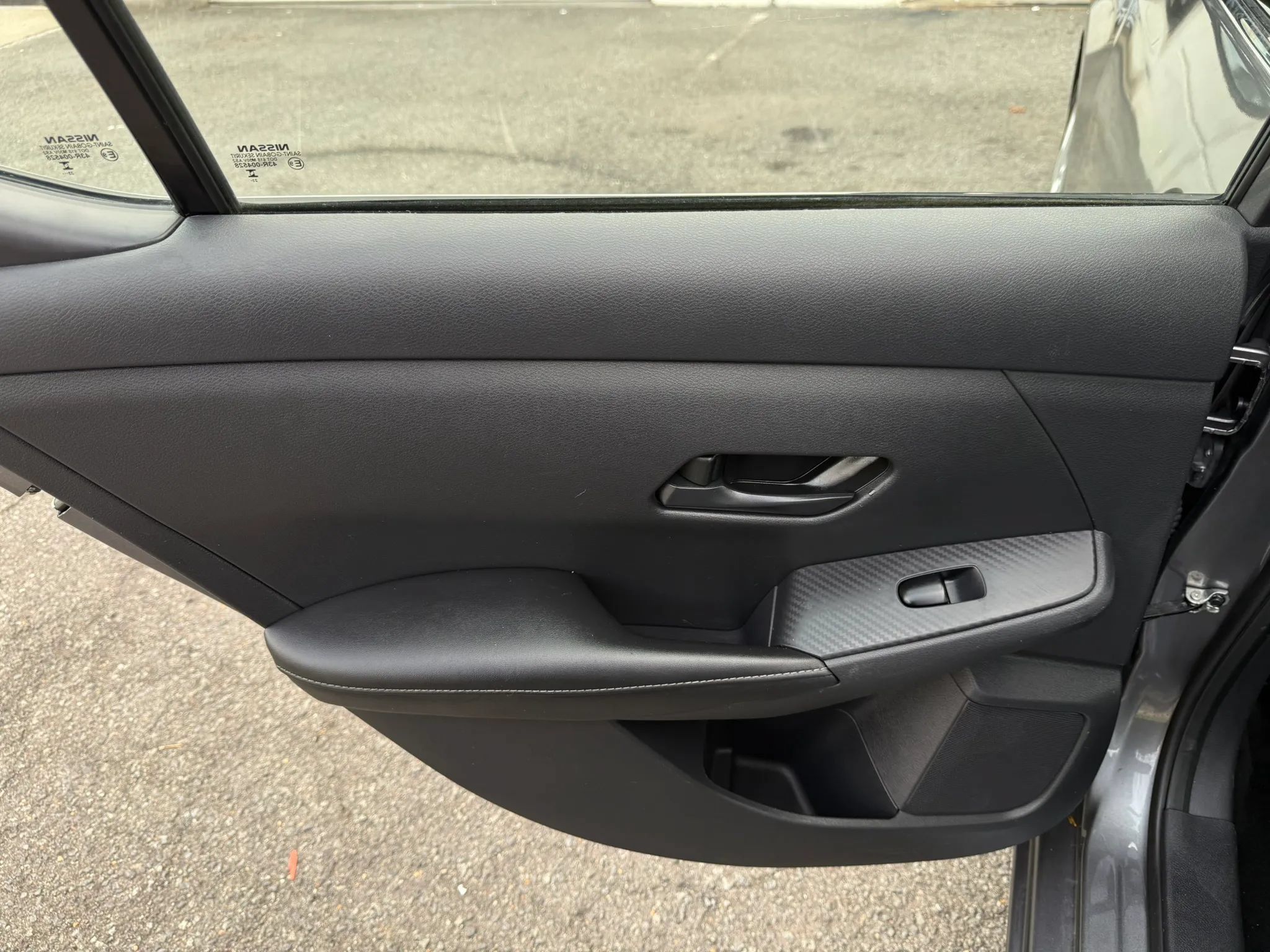 Used 2024 Nissan Sentra S FWD image 23