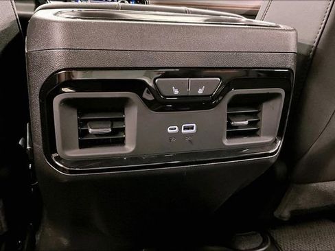 Used 2025 GMC Sierra 1500 AT4 w/ Technology Package image 34