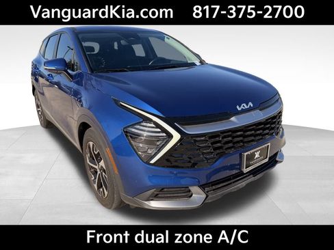 Certified 2024 Kia Sportage EX image 5