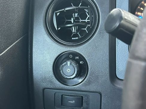 Used 2014 Ford F150 XL RWD image 16