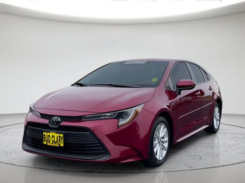 Certified 2025 Toyota Corolla LE w/ LE Premium Package FWD image 1