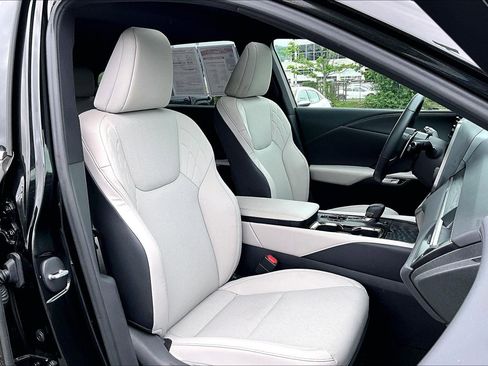 Used 2023 Lexus RX 350 Premium w/ Accessory Package AWD/4WD image 7