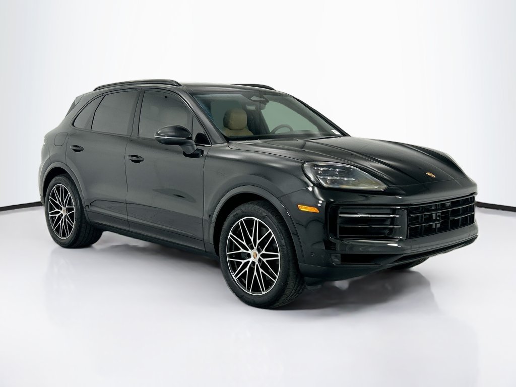Used 2026 Porsche Cayenne AWD/4WD image 9