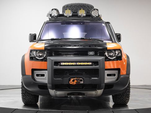 Used 2022 Land Rover Defender 110 S image 24