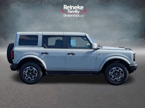 New 2026 Ford Bronco Outer Banks AWD/4WD image 4