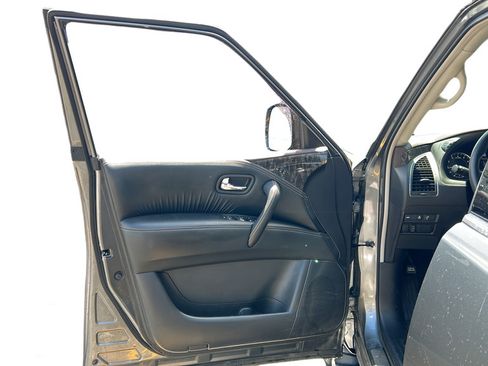 Used 2021 Nissan Armada Platinum w/ Captain's Chairs Package RWD image 11
