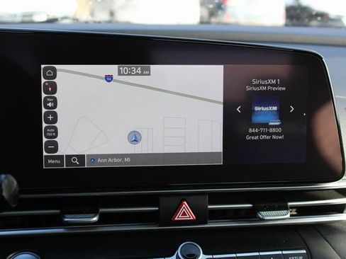 Used 2023 Hyundai Elantra Limited image 22