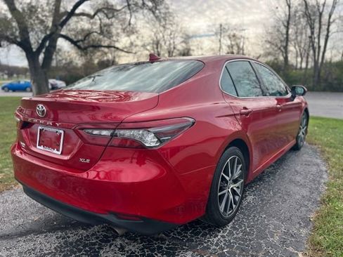 Used 2023 Toyota Camry XLE FWD image 8