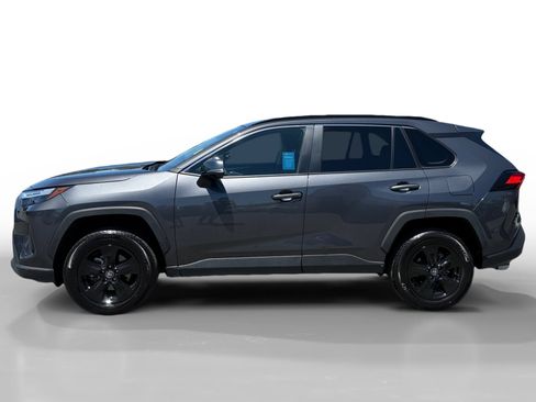 Used 2025 Toyota RAV4 XLE FWD image 2
