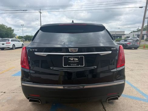 Used 2017 Cadillac XT5 Luxury w/ Driver Awareness Package FWD image 6