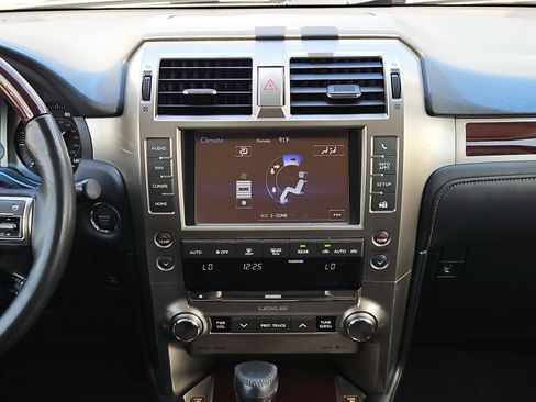 Used 2019 Lexus GX 460 Premium AWD/4WD image 21
