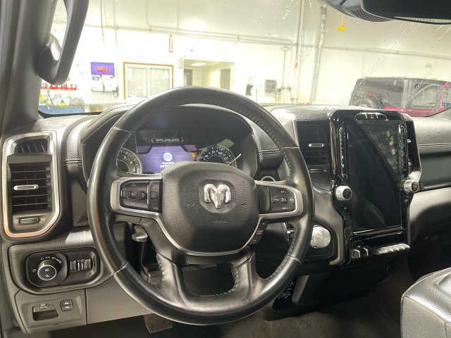 Used 2024 RAM 1500 Laramie AWD/4WD image 15