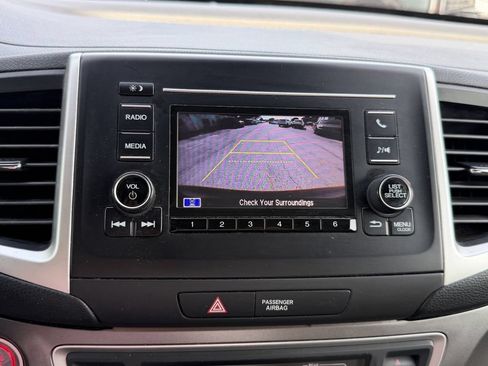 Used 2019 Honda Pilot LX image 22
