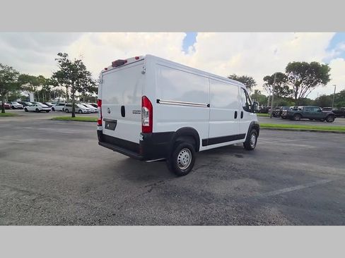 Used 2025 RAM ProMaster 2500 w/ Convenience Group FWD image 40