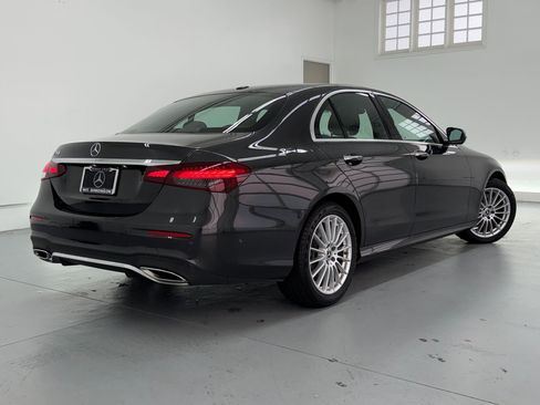 Used 2022 Mercedes-Benz E 350 Sedan image 6