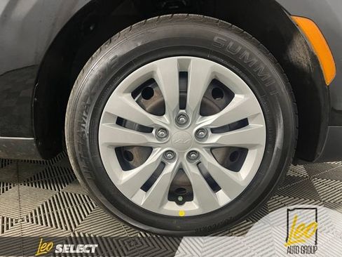 Used 2025 Kia Soul LX FWD image 31