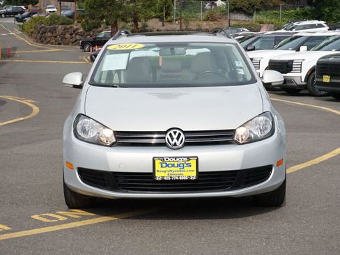 Used 2011 Volkswagen Jetta TDI FWD image 2