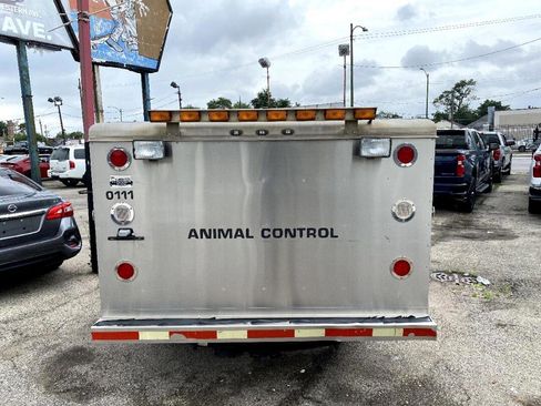 Used 2010 Ford F250 XLT image 5