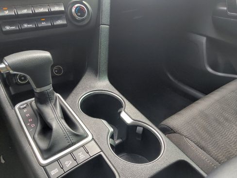Used 2021 Kia Sportage LX AWD/4WD image 26