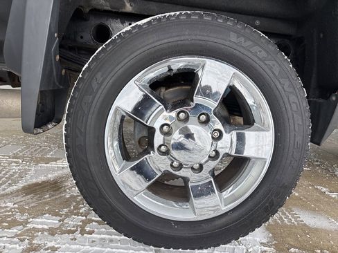 Used 2015 Chevrolet Silverado 2500 LTZ image 34