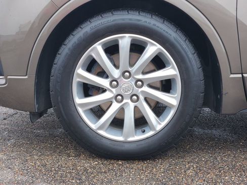 Used 2019 Buick Envision Essence FWD image 10