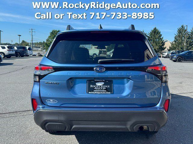 Used 2025 Subaru Forester Premium AWD/4WD image 6