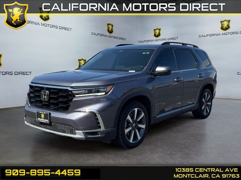 Used 2025 Honda Pilot Elite image 1