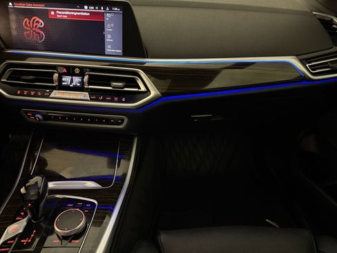 Used 2019 BMW X5 xDrive40i w/ M Sport Package image 29