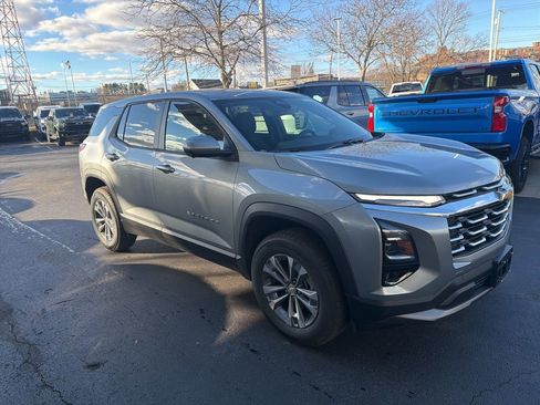 New 2026 Chevrolet Equinox LT w/ Convenience Package II image 1