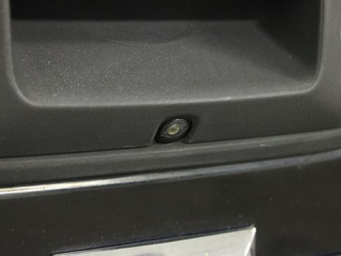 Used 2015 Chevrolet Silverado 1500 LTZ Z71 w/ LTZ Plus Package image 13