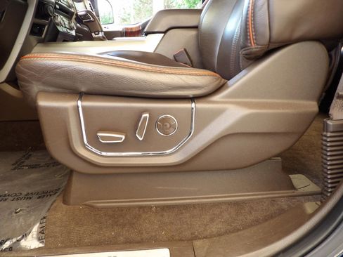 Used 2017 Ford F150 King Ranch w/ Equipment Group 601A Luxury image 15