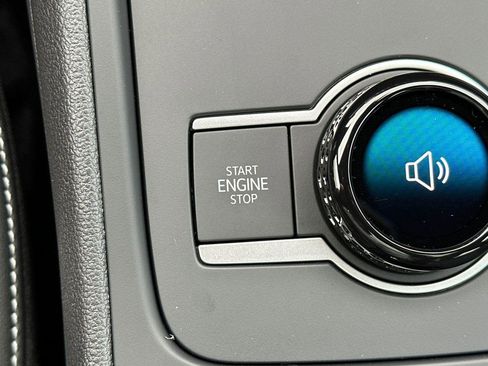 New 2026 Volkswagen Tiguan SE R-Line image 21