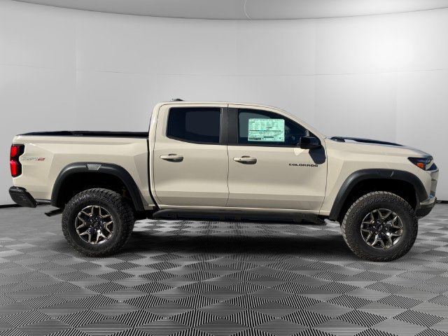 New 2026 Chevrolet Colorado ZR2 w/ Technology Package AWD/4WD image 6