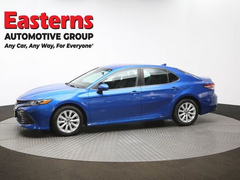 Used 2019 Toyota Camry LE image 57