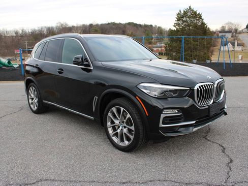 Used 2019 BMW X5 xDrive40i w/ Premium Package 2 image 2