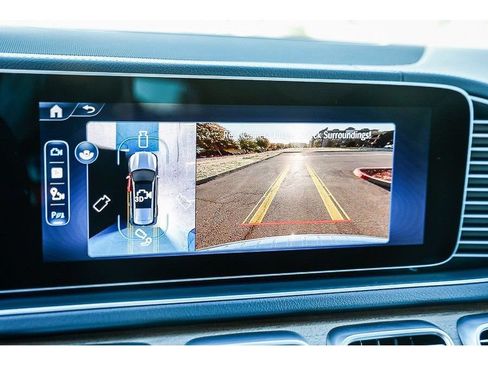 New 2026 Mercedes-Benz GLS 580 4MATIC image 24