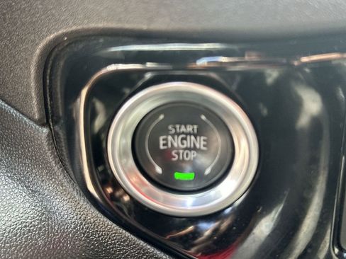 Used 2025 Chevrolet Silverado 2500 LT AWD/4WD image 27