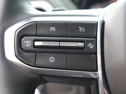 Used 2025 GMC Yukon Elevation AWD/4WD image 31