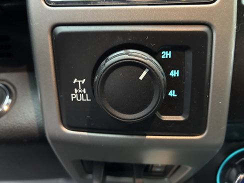 Used 2021 Ford F350 Lariat image 16