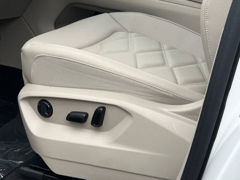 New 2026 Volkswagen Atlas SE image 30