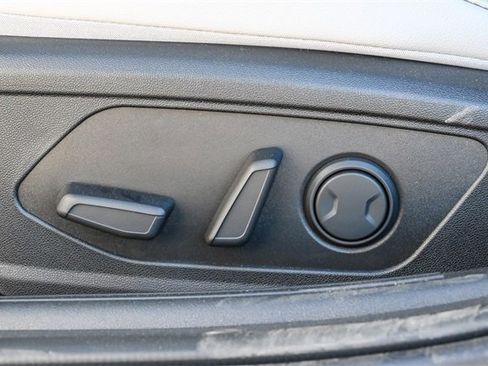 New 2026 Hyundai Elantra Limited image 23