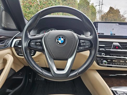 Used 2018 BMW 530i xDrive image 18