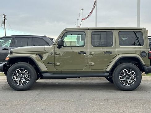 New 2026 Jeep Wrangler Unlimited Sahara AWD/4WD image 11