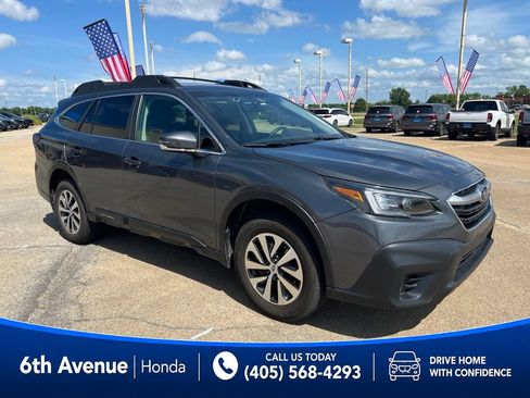 Used 2021 Subaru Outback Premium AWD/4WD image 3