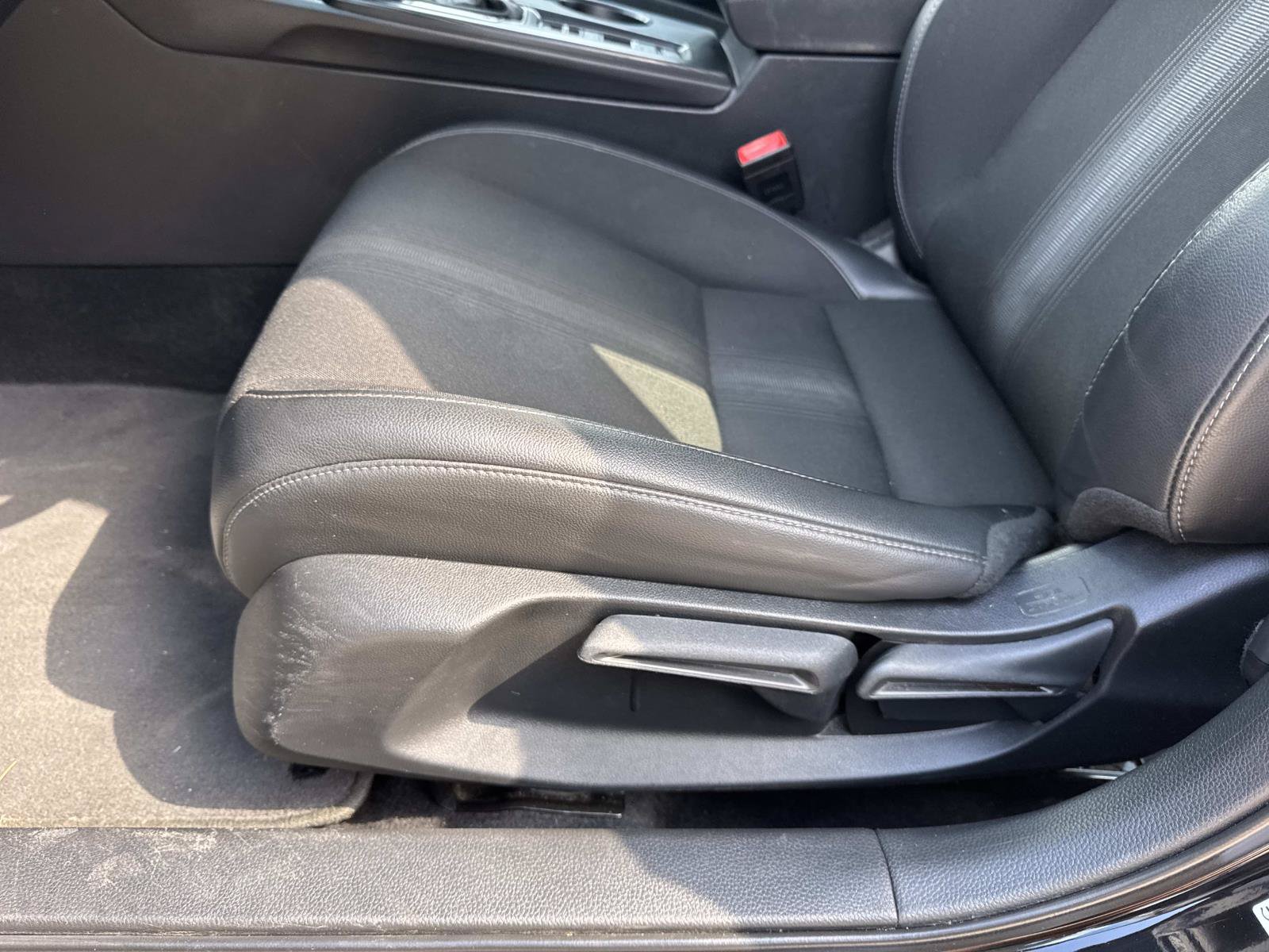 Used 2025 Honda Civic Sport image 16