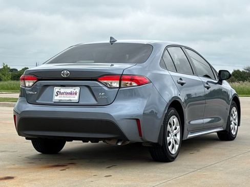 Used 2026 Toyota Corolla LE image 8