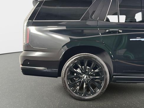 Used 2026 Cadillac Escalade Platinum Sport w/ LPO, ONYX Package AWD/4WD image 3